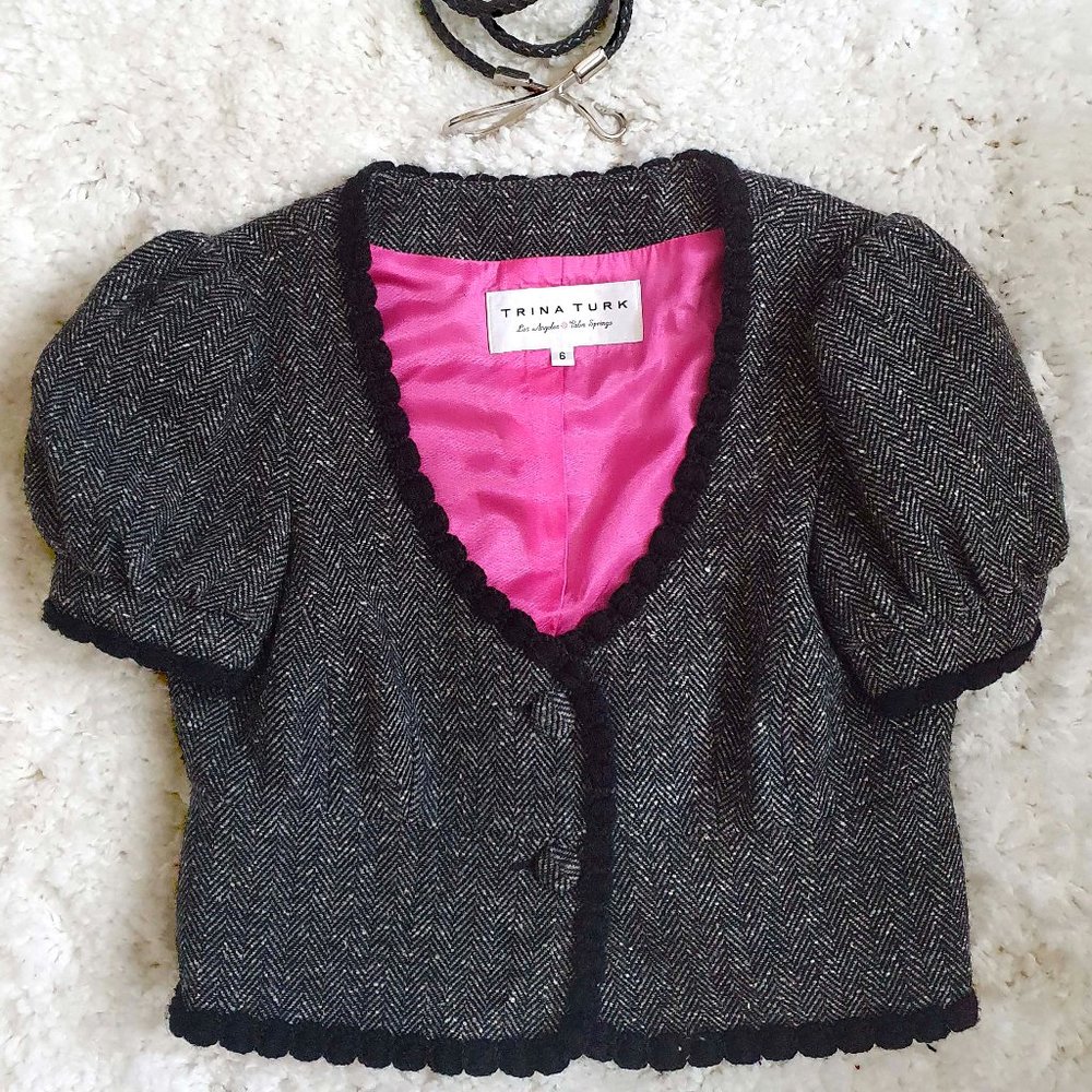 NWOT Trina Turk Cropped Fitted Jacket Size 6